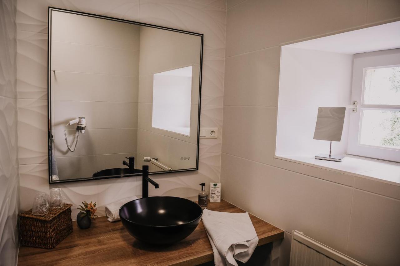 Chambre D'Hotes Domaine Le Castagne Ош Екстериор снимка