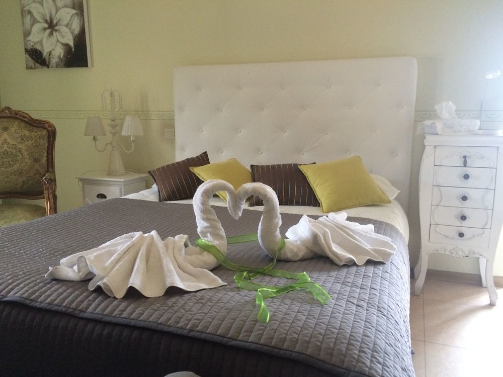 Chambre D'Hotes Domaine Le Castagne Ош Екстериор снимка